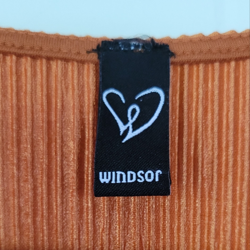 Windsor Orange Ruched Tie Front Crop Shirt W/Long Sleeves Size M. - Picture 7 of 7